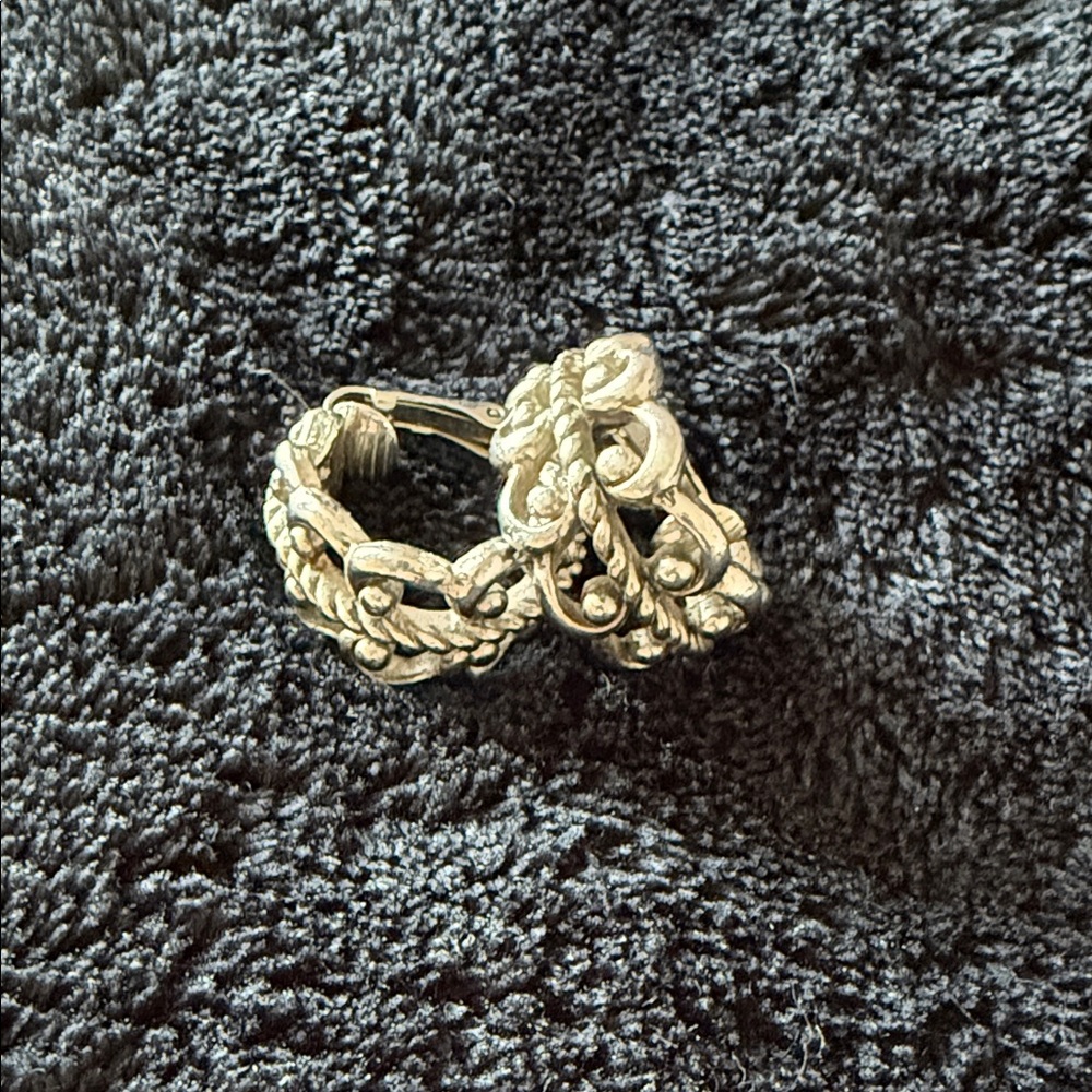 Elegant Gold-Tone Women's Earrings